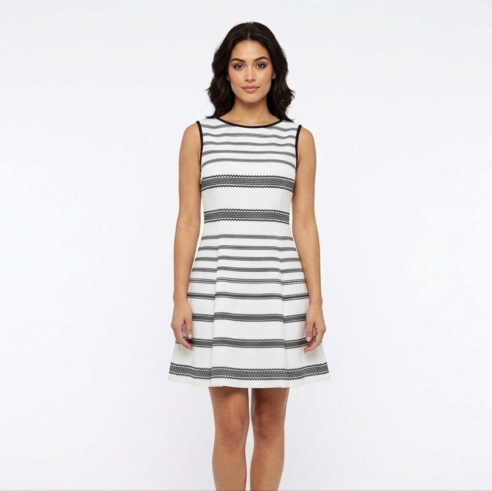 Textured Tea Length White & Black Dress EUC